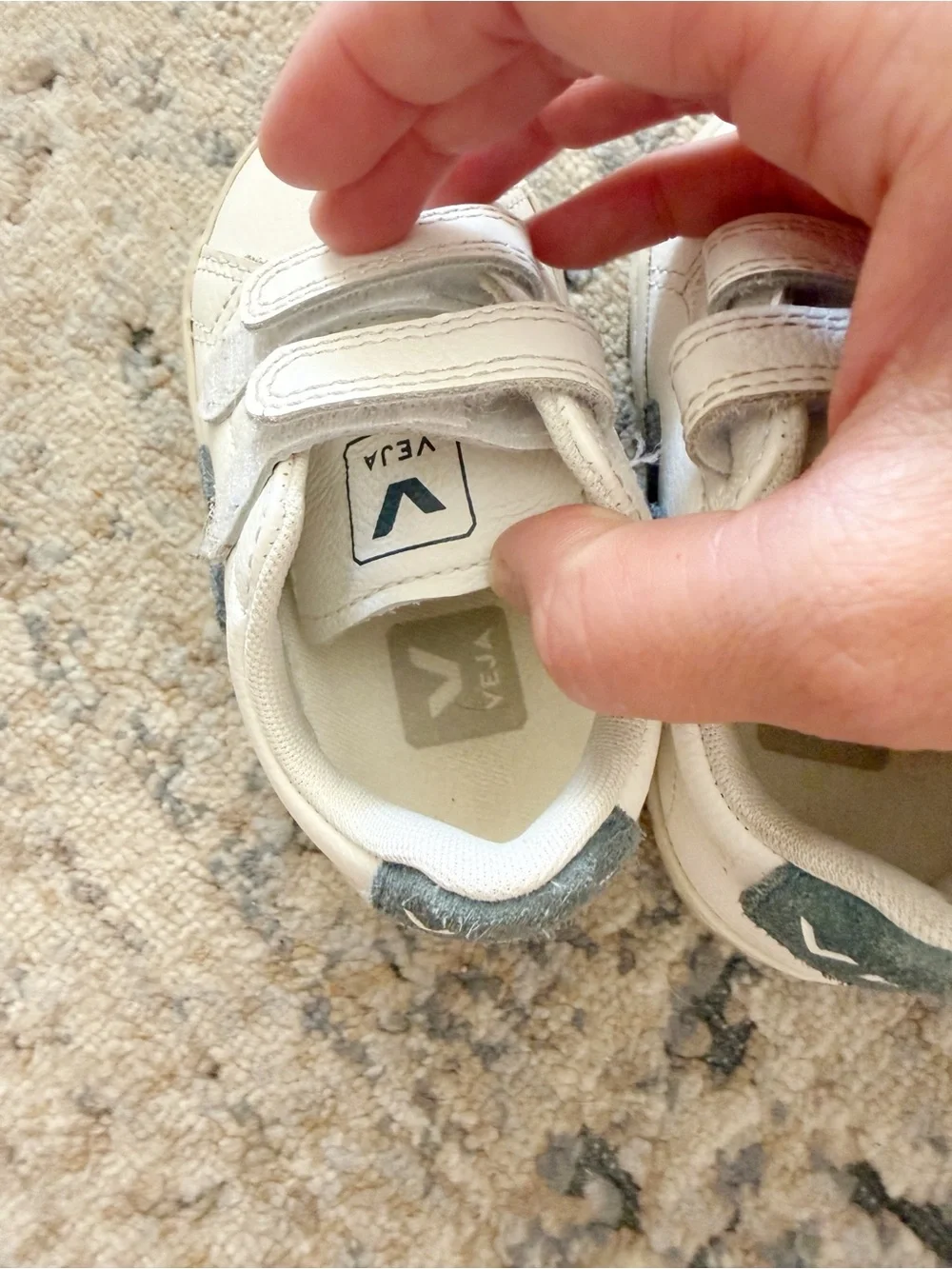 Veja Kids Esplar Velcro Sneakers Sz 6C